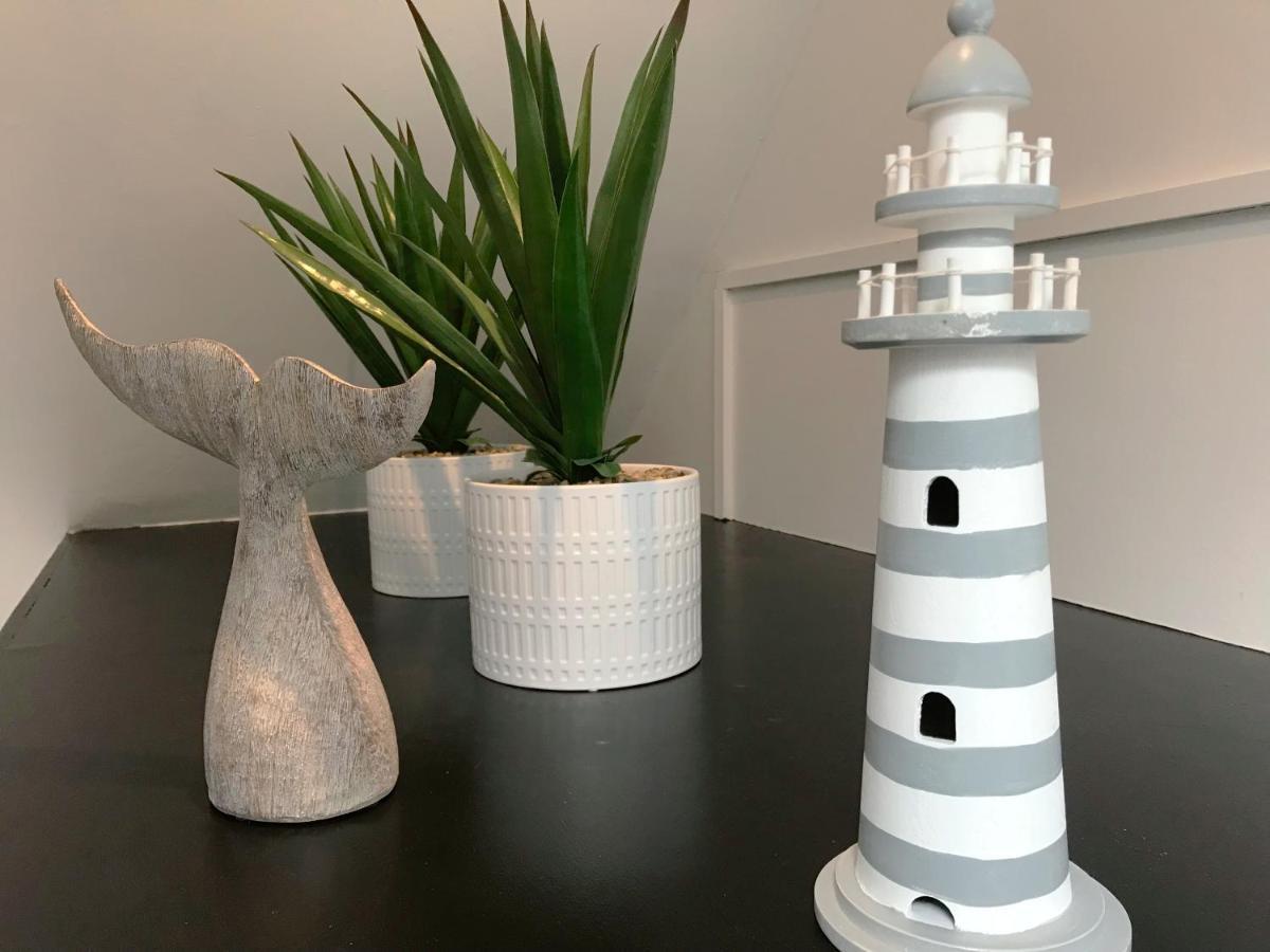 The Beach Hut - 1 Bedroom Apartment Near The Beach 본머스 외부 사진